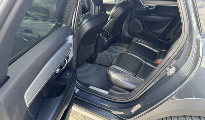 Volvo V 90 Cross 2018 full
